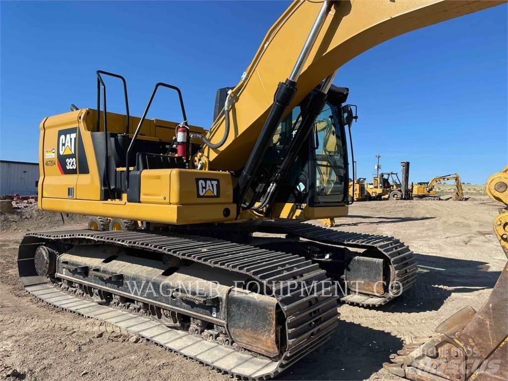 CAT 323 Гусеничні екскаватори