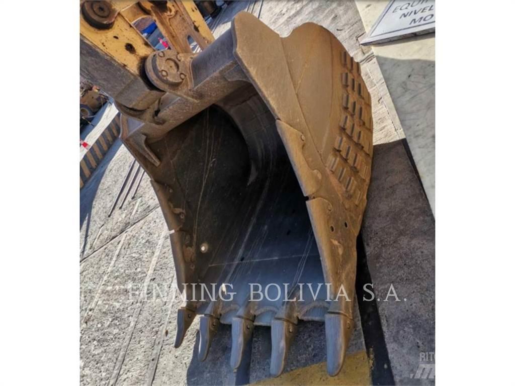 CAT 323-07 Гусеничні екскаватори