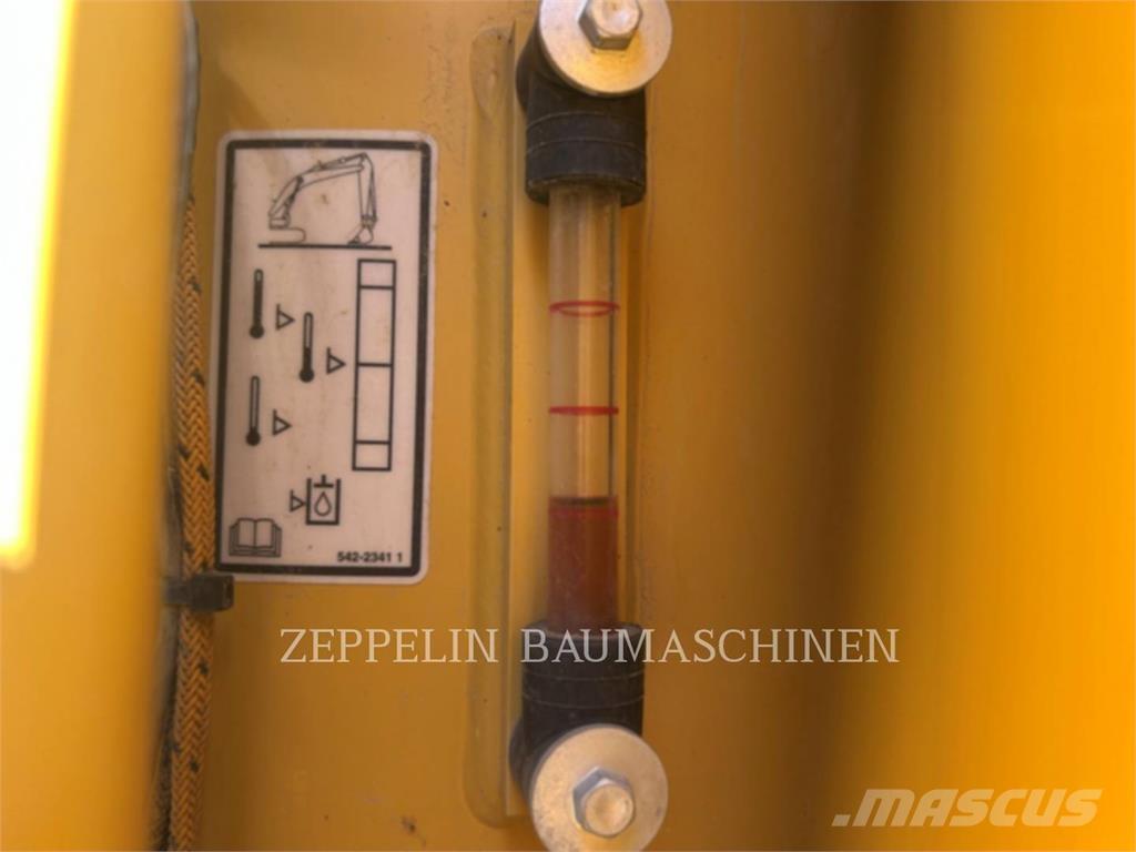 CAT 323-07B Гусеничні екскаватори