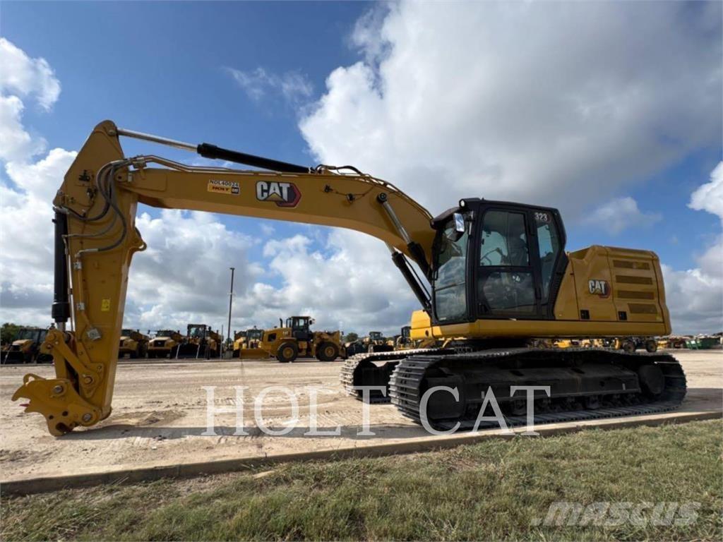 CAT 323 TC Фронтальні навантажувачі