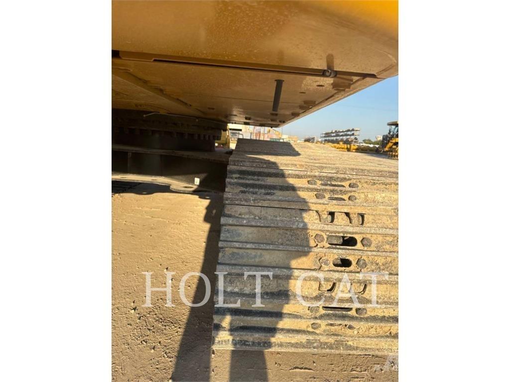 CAT 323 TC Фронтальні навантажувачі