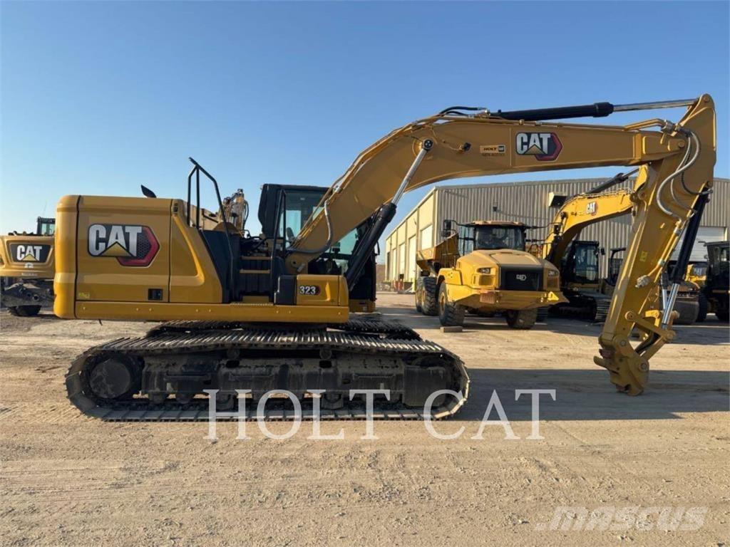 CAT 323 TC Фронтальні навантажувачі