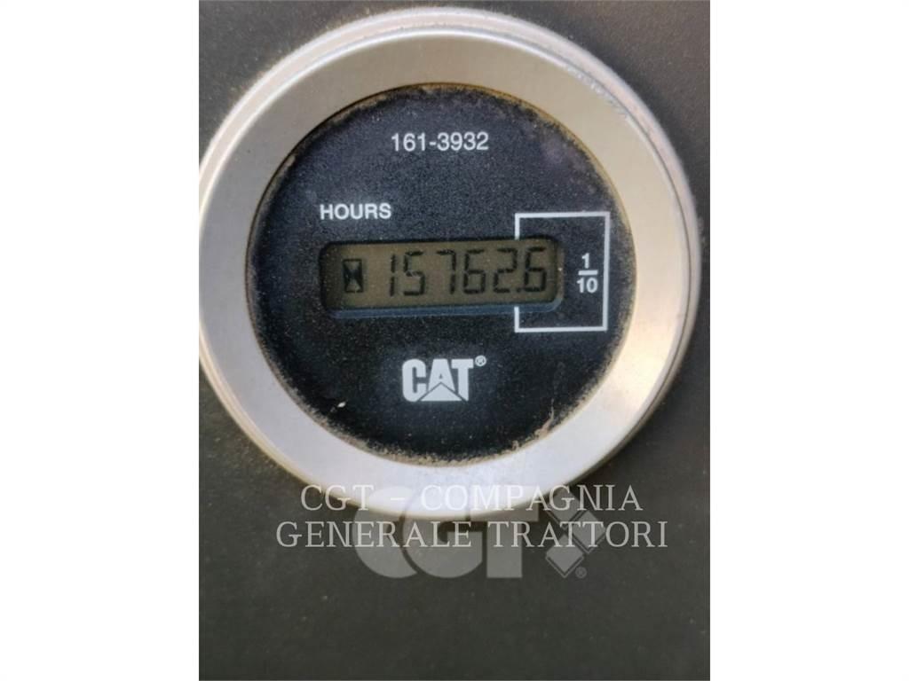 CAT 323D Гусеничні екскаватори