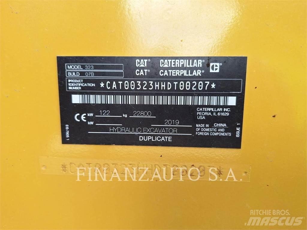 CAT 323E Гусеничні екскаватори
