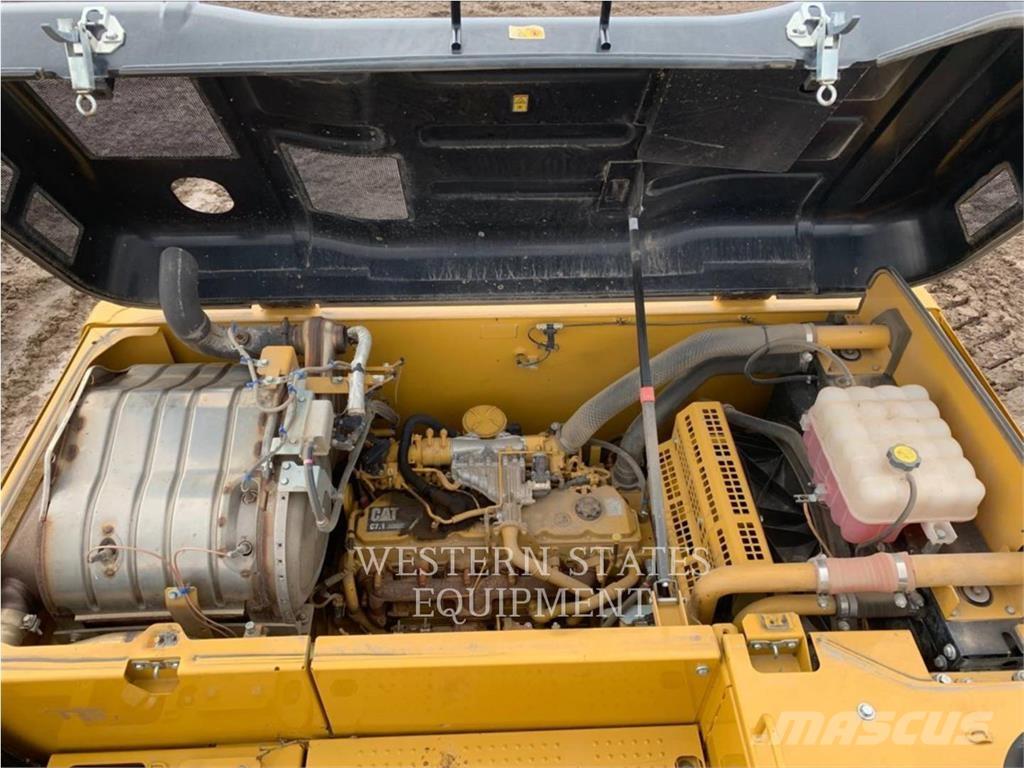 CAT 323F Гусеничні екскаватори