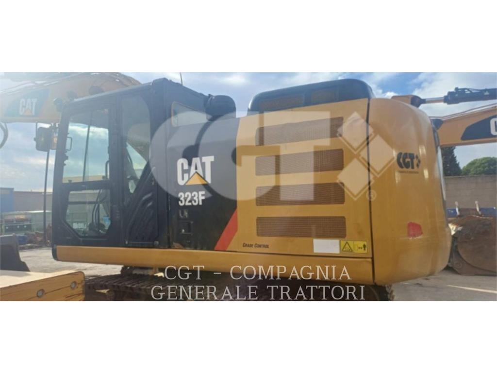 CAT 323F Гусеничні екскаватори