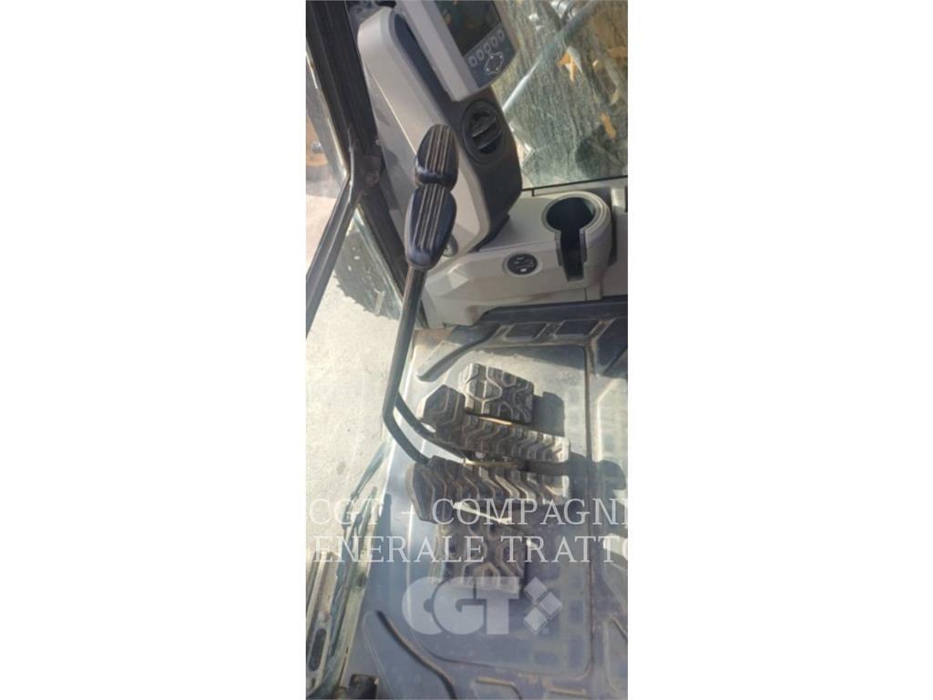 CAT 323F Гусеничні екскаватори