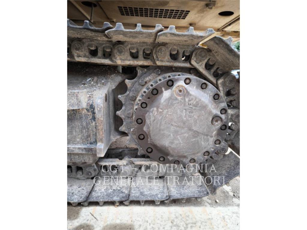 CAT 323F Гусеничні екскаватори