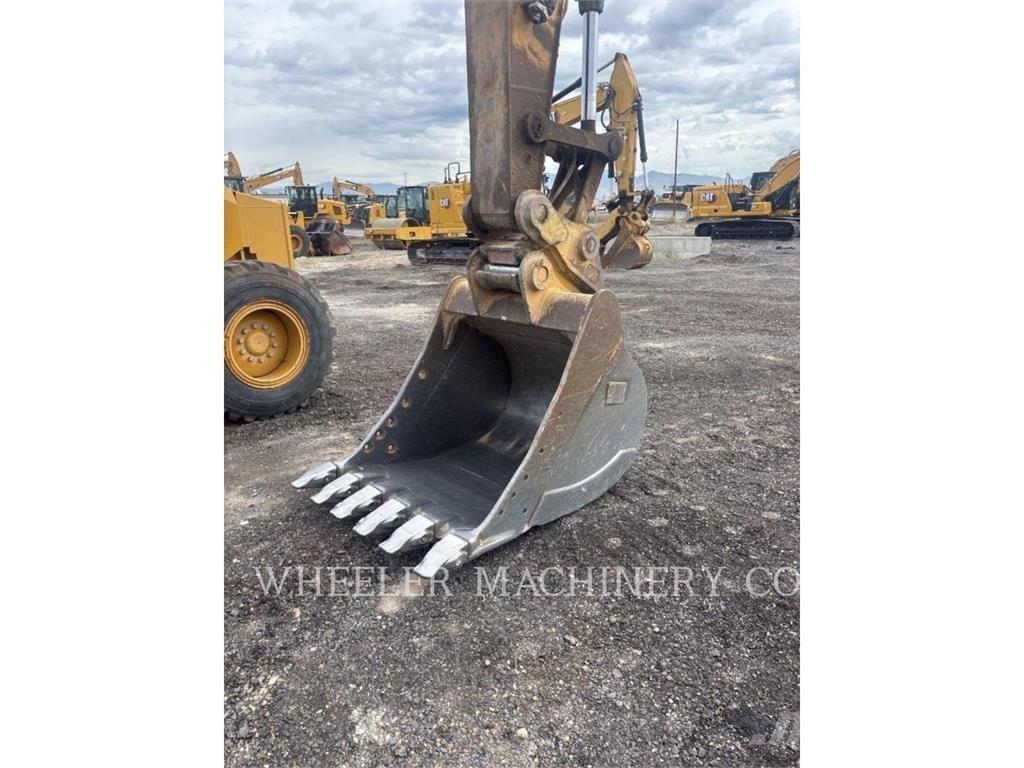 CAT 323F L CF Гусеничні екскаватори