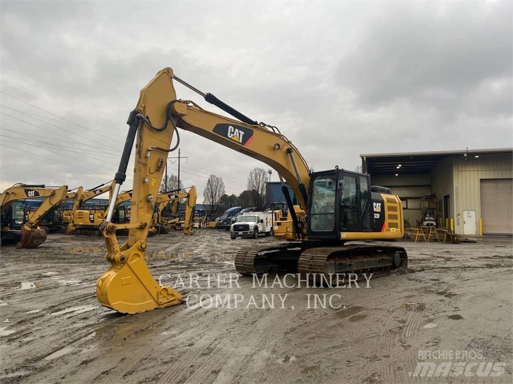 CAT 323FL Гусеничні екскаватори