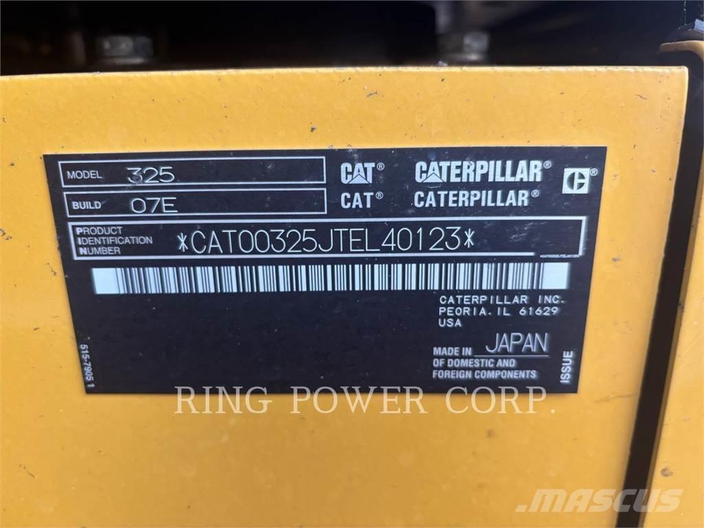 CAT 325 Гусеничні екскаватори