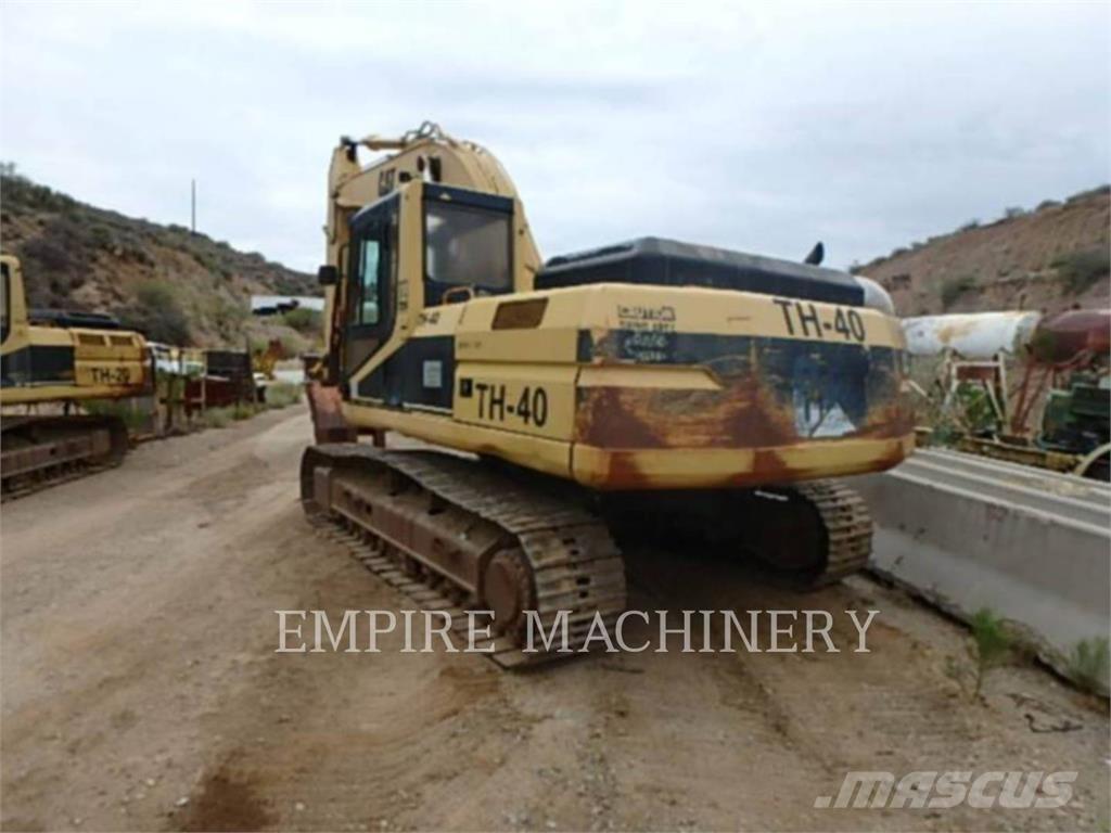CAT 325 Гусеничні екскаватори