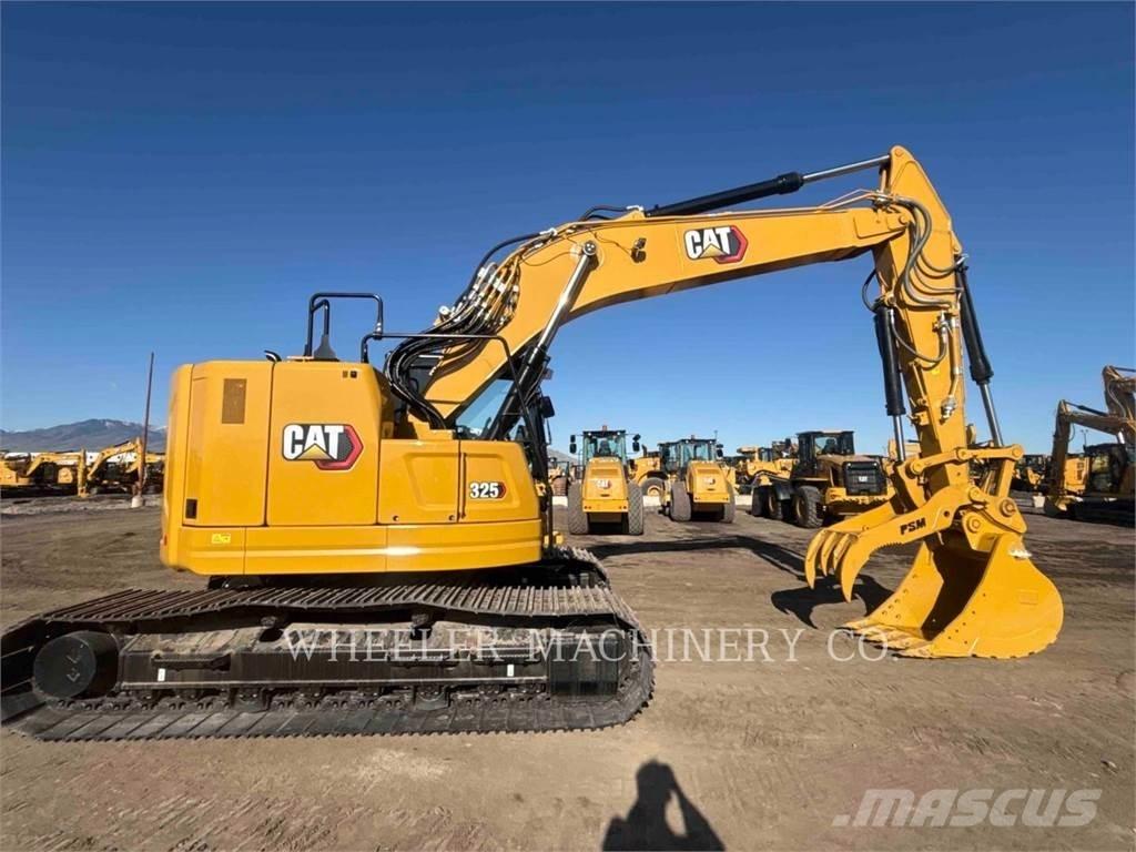 CAT 325 TH Гусеничні екскаватори