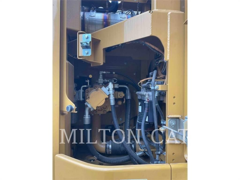 CAT 32507 Гусеничні екскаватори