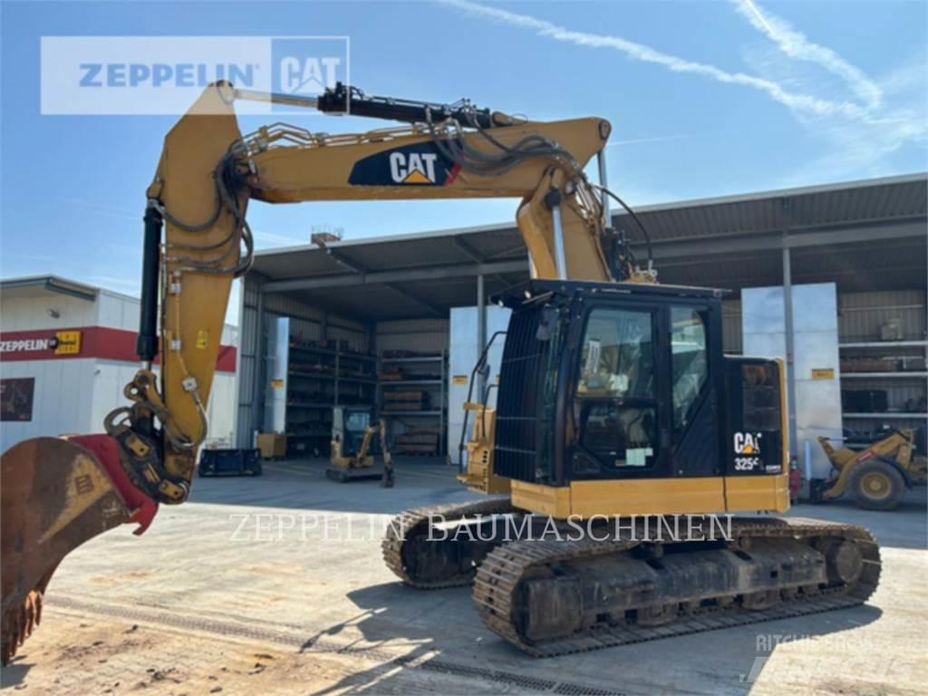 CAT 325FL Гусеничні екскаватори