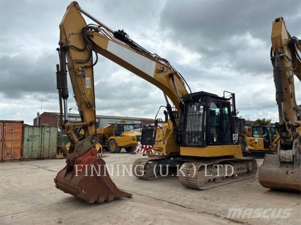 CAT 325FL Гусеничні екскаватори