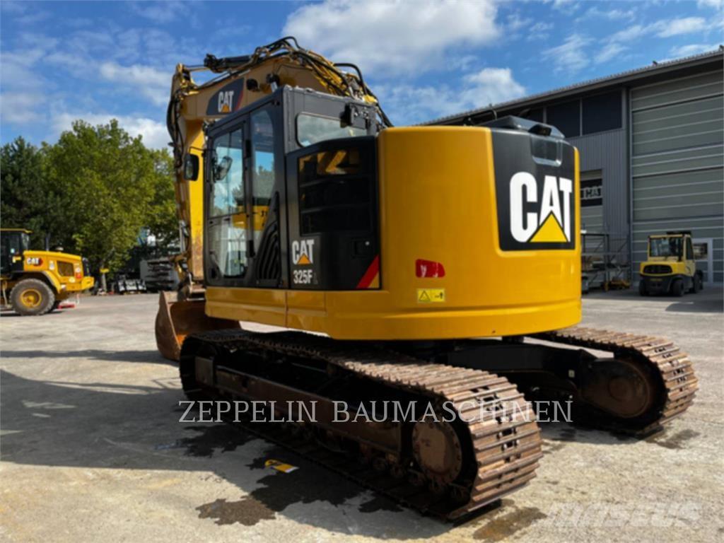 CAT 325FL Гусеничні екскаватори
