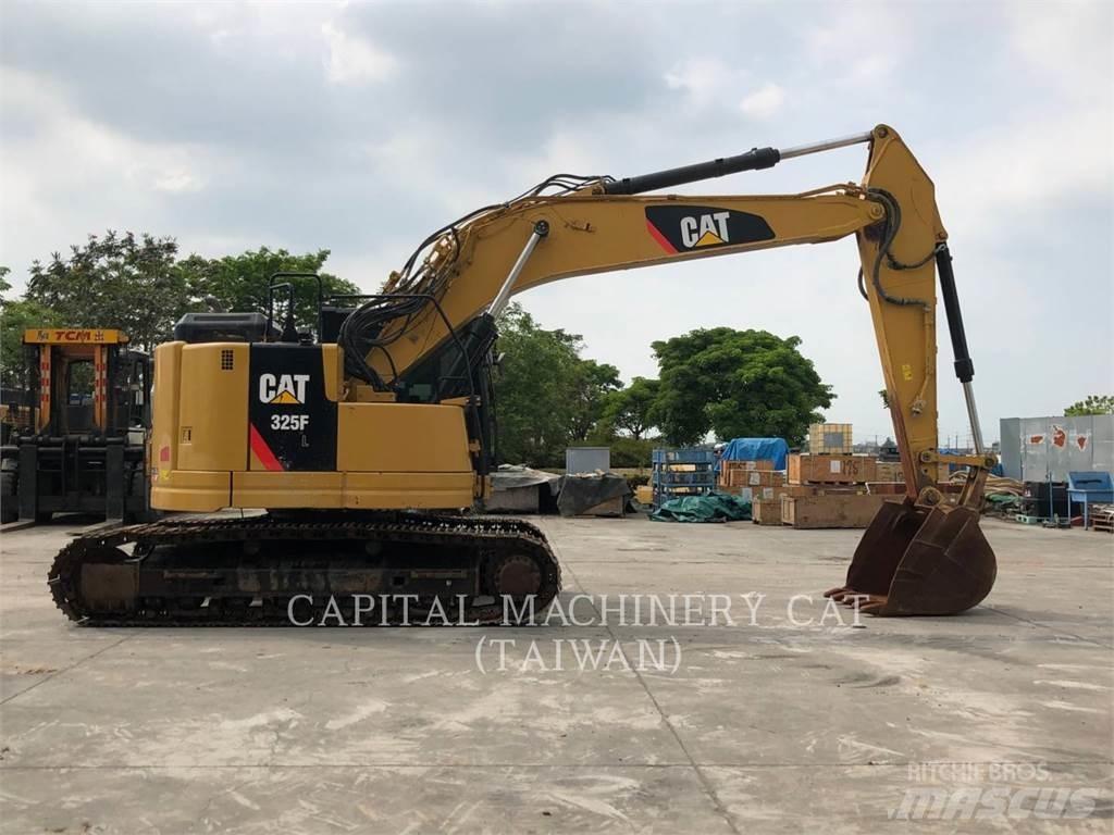 CAT 325FLCR Гусеничні екскаватори