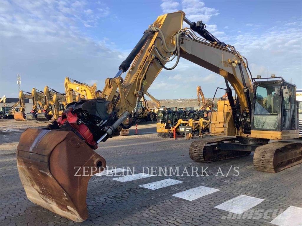 CAT 325FLCR Гусеничні екскаватори