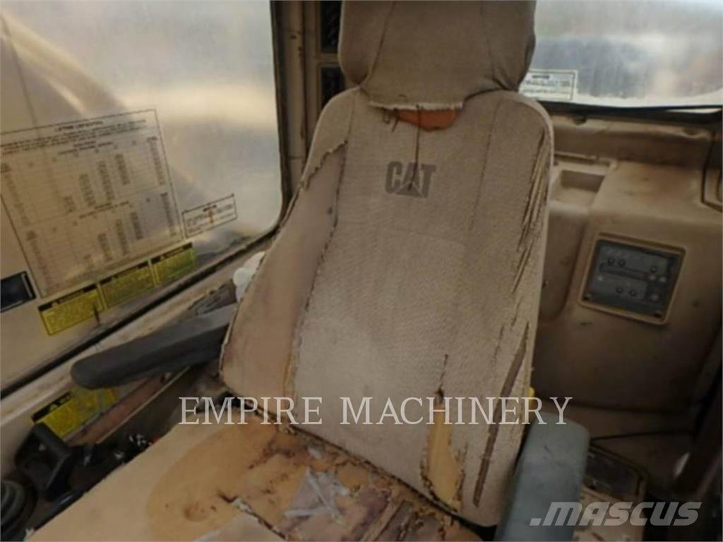 CAT 325L Гусеничні екскаватори