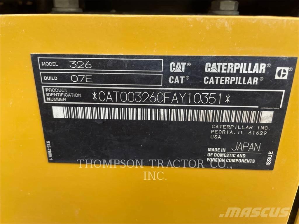 CAT 326 Гусеничні екскаватори