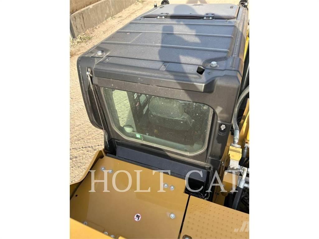 CAT 326 TC Гусеничні екскаватори