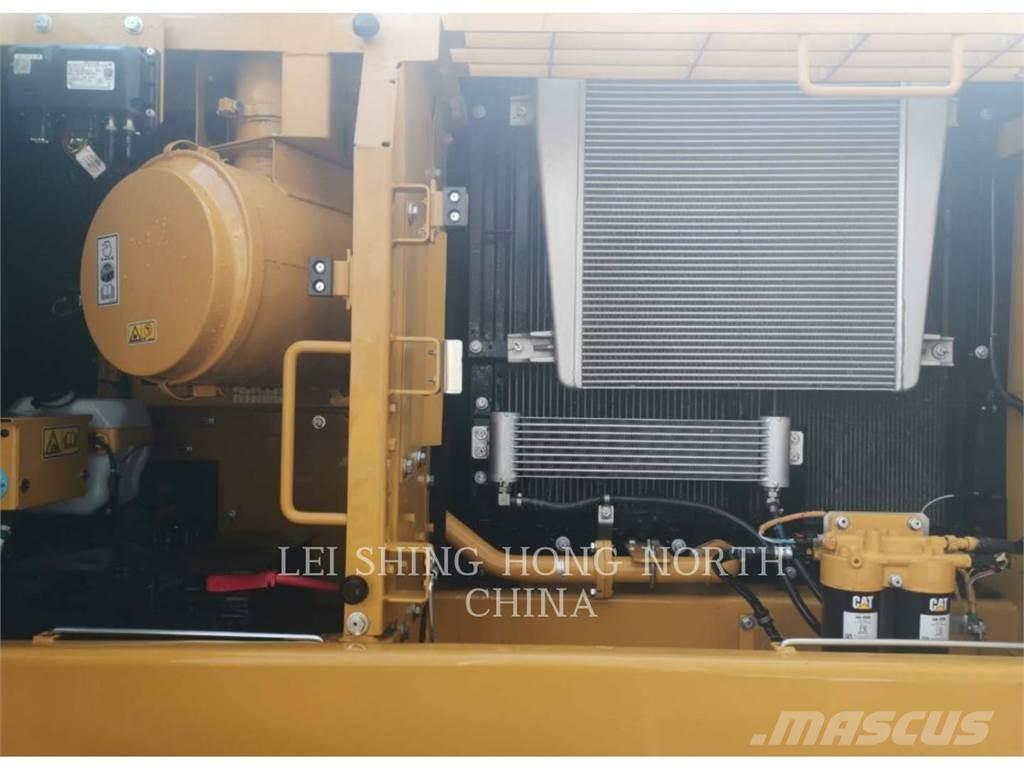 CAT 326D2L Гусеничні екскаватори