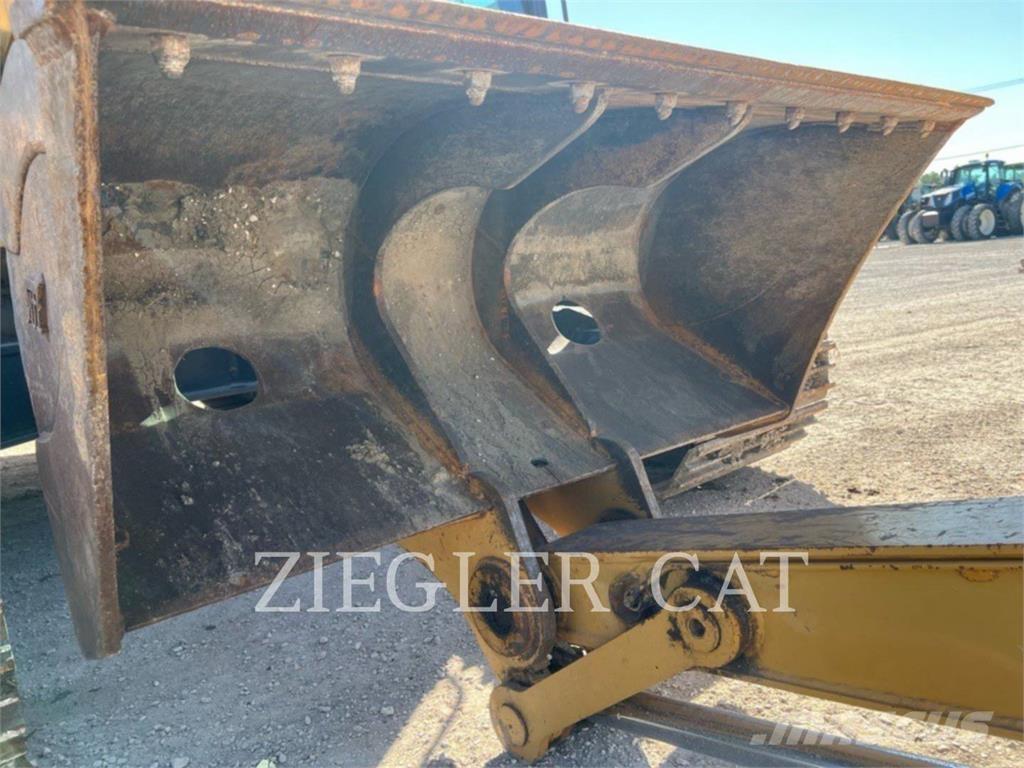 CAT 326F Гусеничні екскаватори