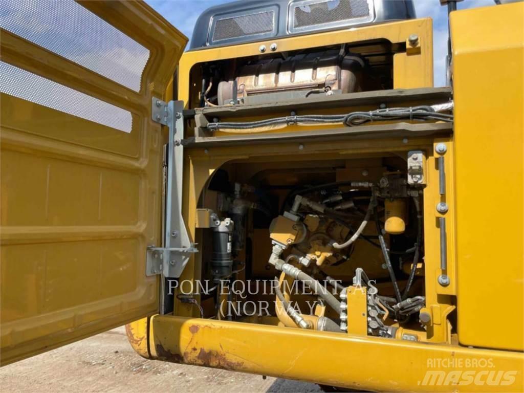 CAT 326FL Гусеничні екскаватори