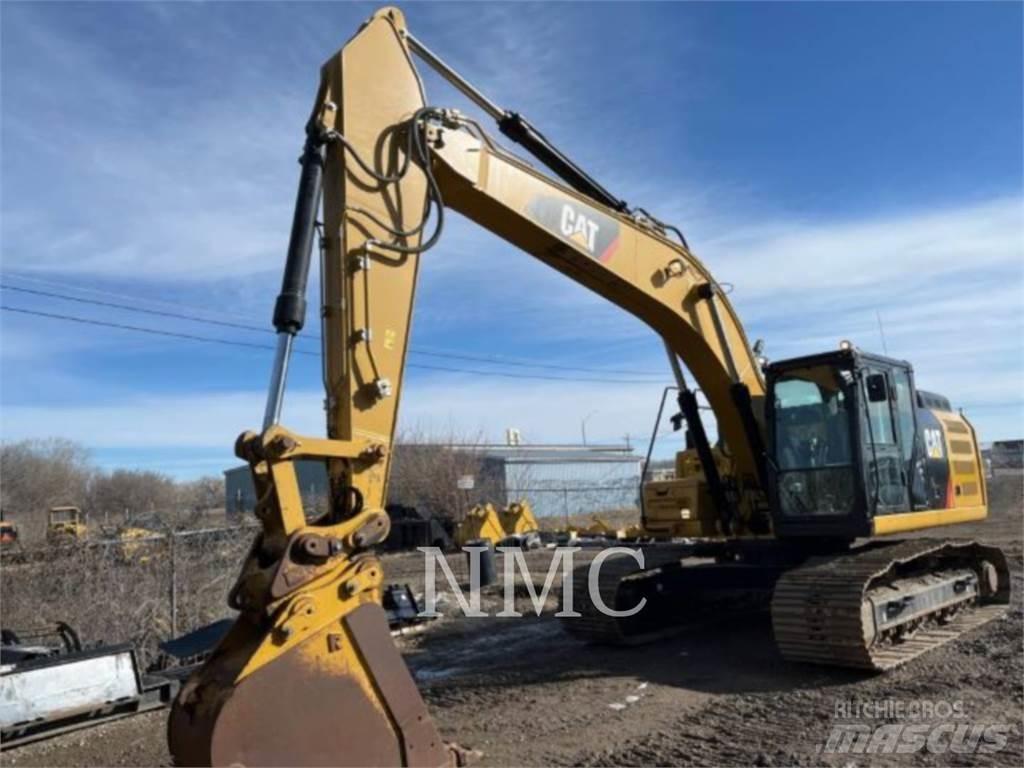 CAT 326FL Гусеничні екскаватори