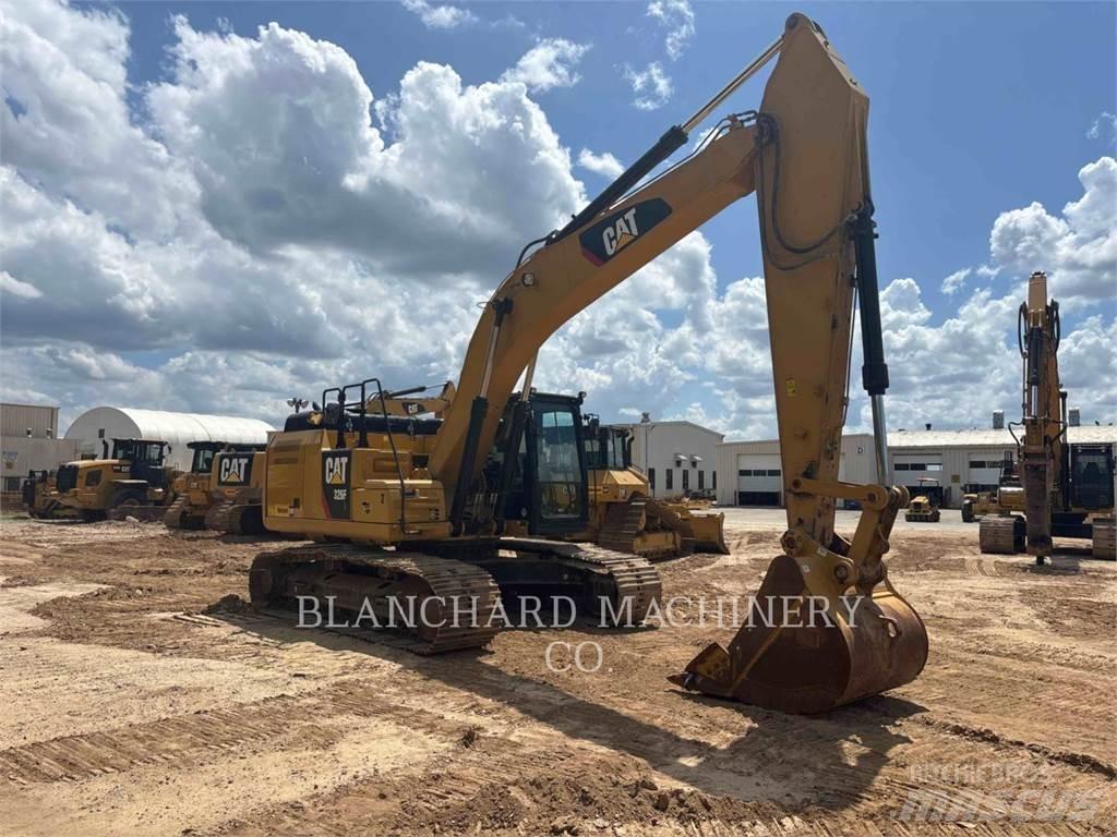 CAT 326FL Гусеничні екскаватори