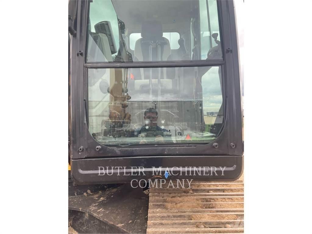 CAT 326FL Гусеничні екскаватори