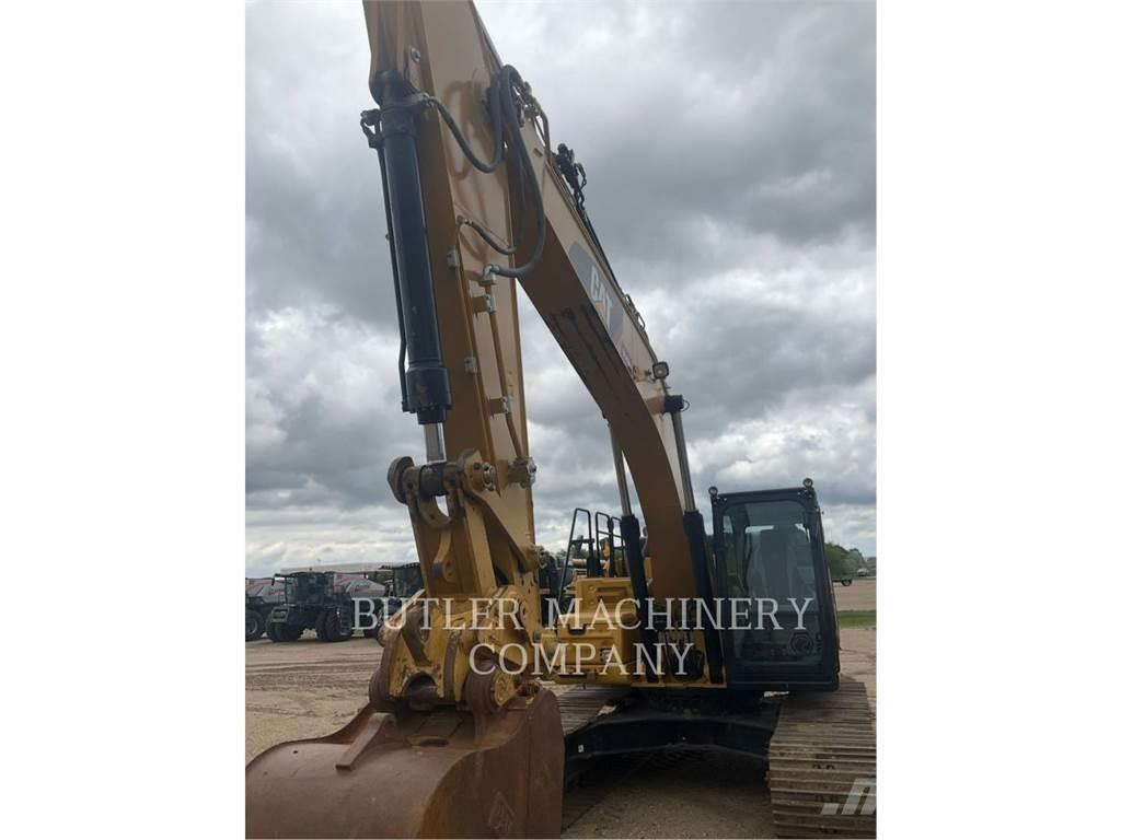 CAT 326FL Гусеничні екскаватори
