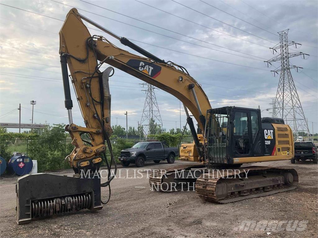 CAT 326FL PTQ Гусеничні екскаватори