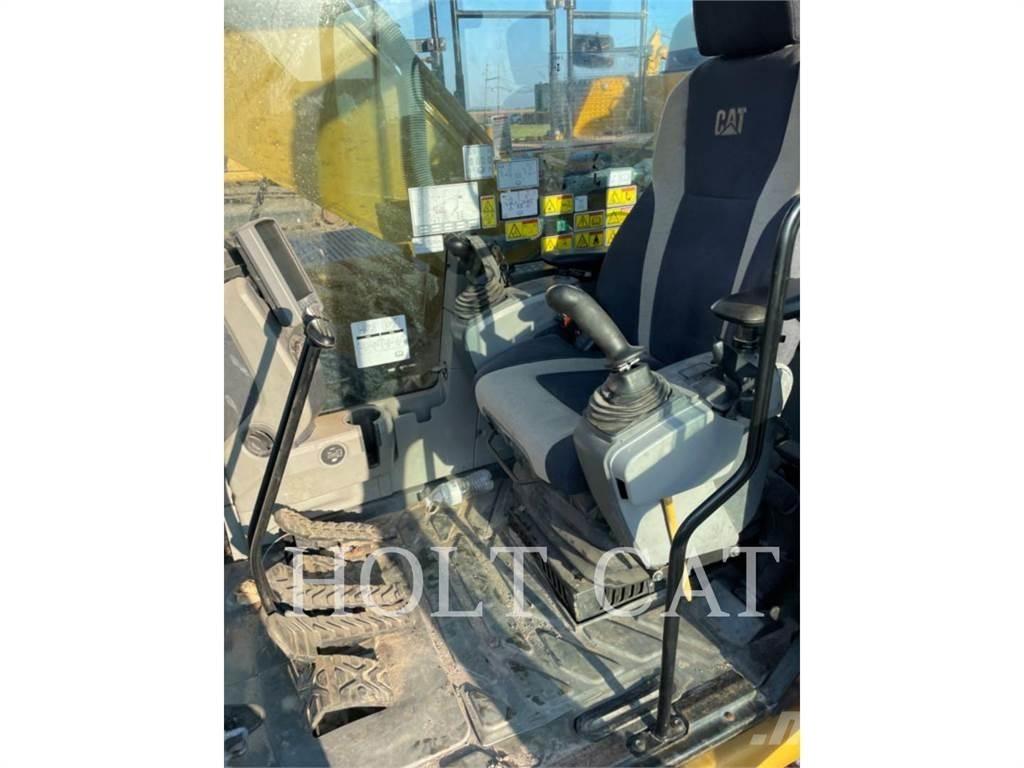 CAT 326FL TC Гусеничні екскаватори