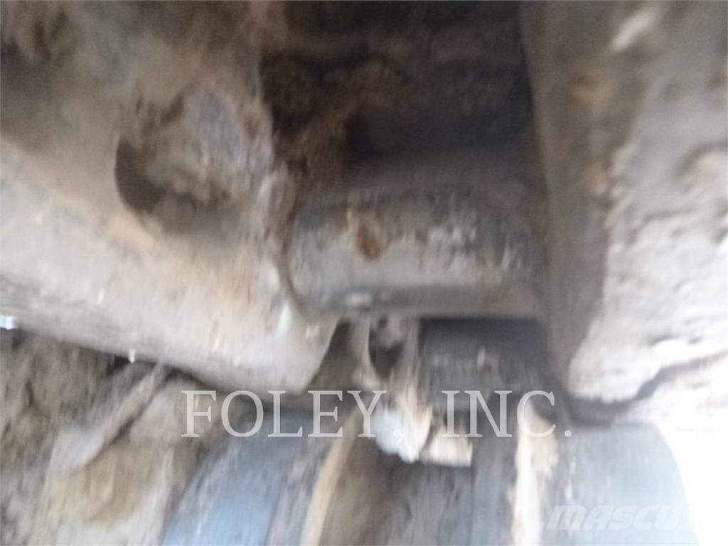 CAT 328DLCR Гусеничні екскаватори