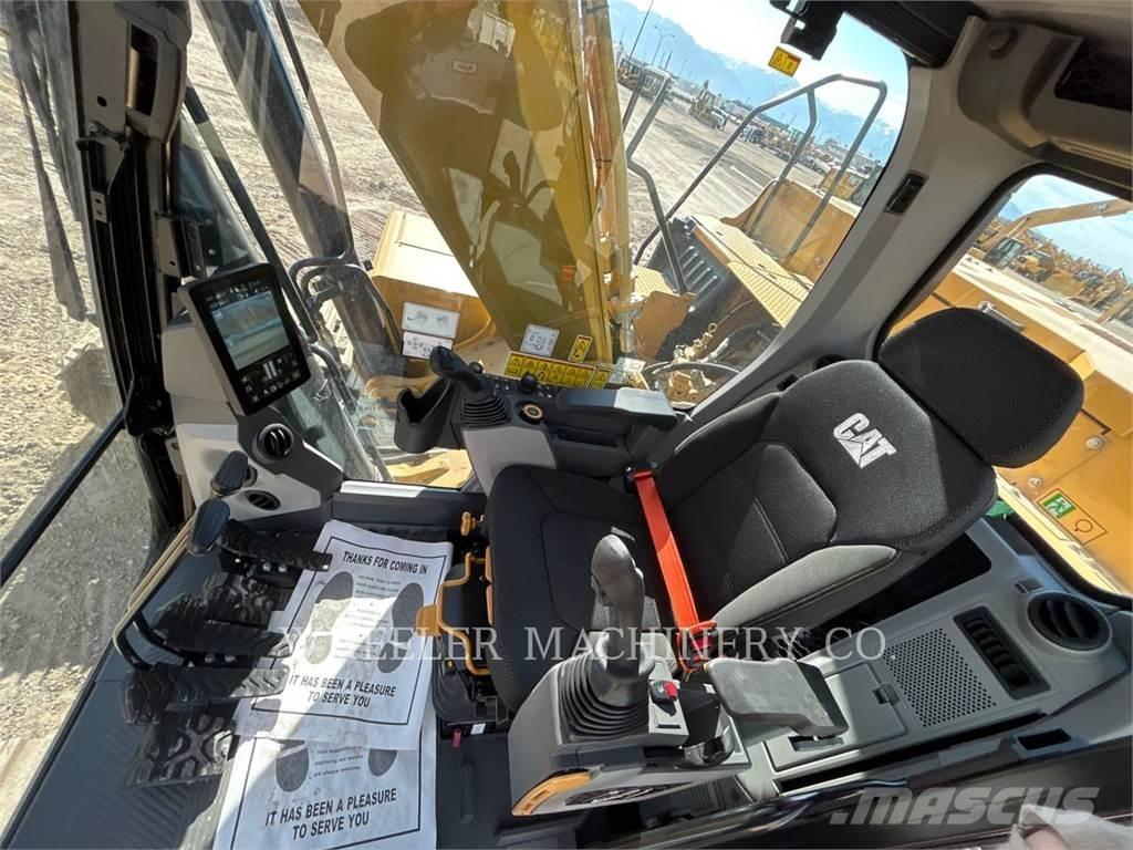 CAT 330 Гусеничні екскаватори