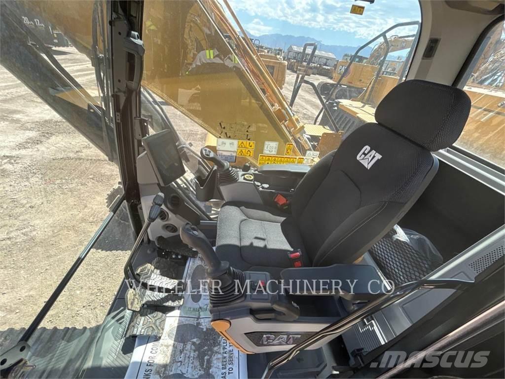 CAT 330 Гусеничні екскаватори