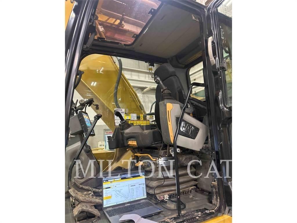 CAT 330 Гусеничні екскаватори
