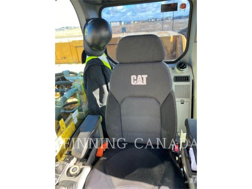 CAT 330-07 Гусеничні екскаватори