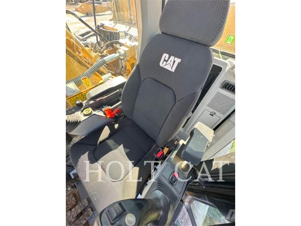 CAT 330 TC Гусеничні екскаватори