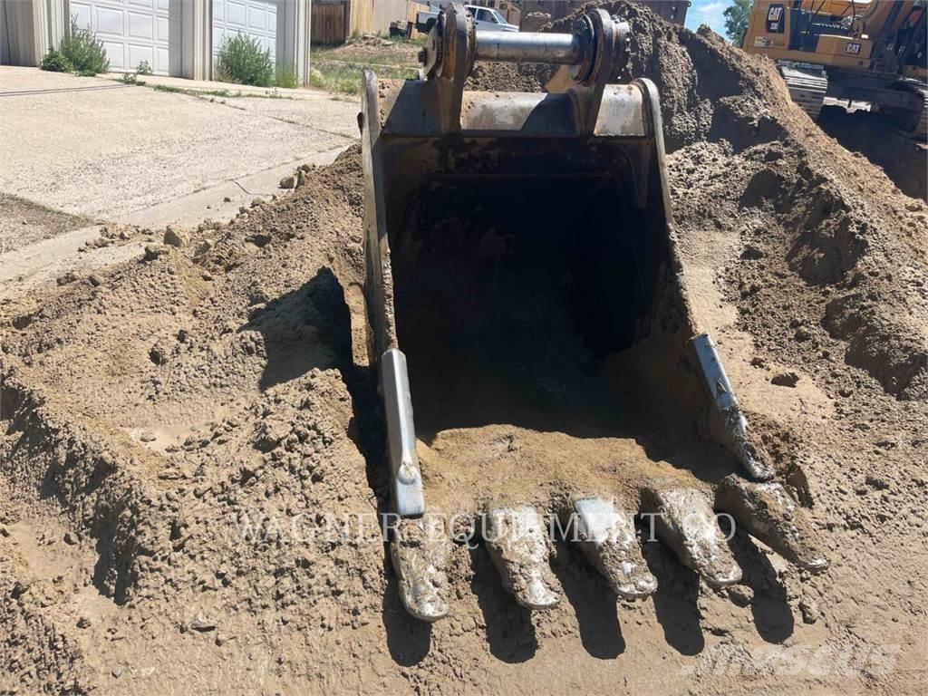 CAT 330 TC Гусеничні екскаватори