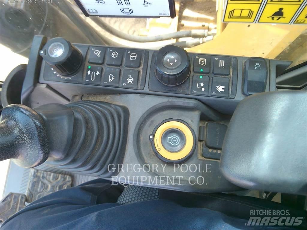 CAT 33007 Гусеничні екскаватори