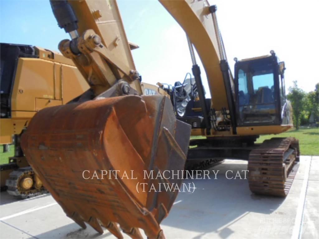 CAT 330D2L Гусеничні екскаватори