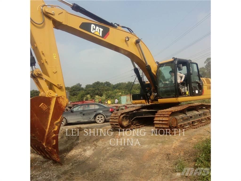 CAT 330D2L Гусеничні екскаватори