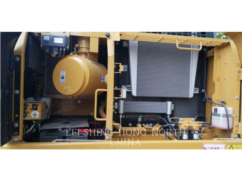 CAT 330D2L Гусеничні екскаватори