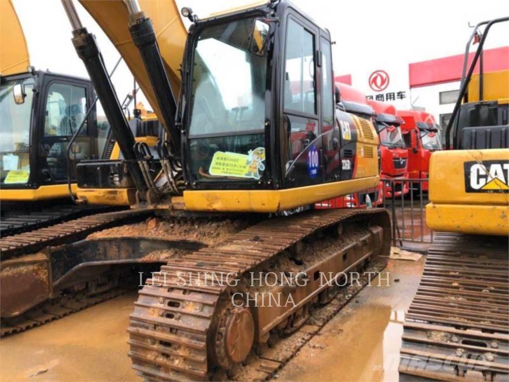 CAT 330D2L Гусеничні екскаватори
