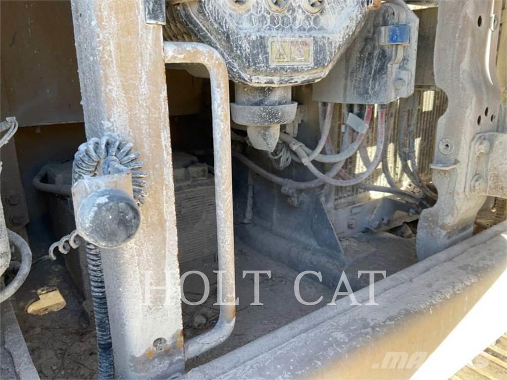 CAT 330GC Гусеничні екскаватори