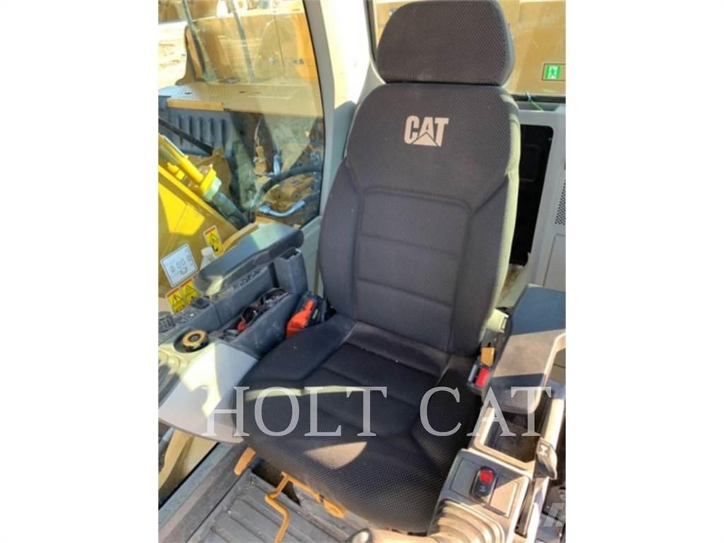 CAT 330GC Гусеничні екскаватори