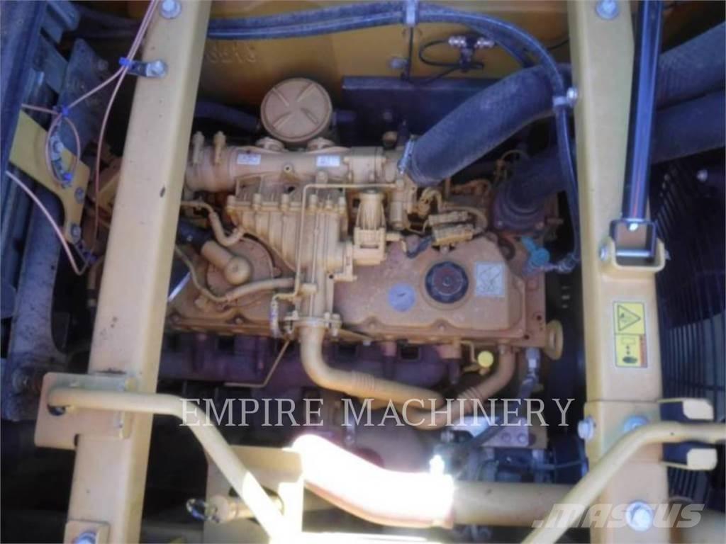 CAT 335FL CR Гусеничні екскаватори